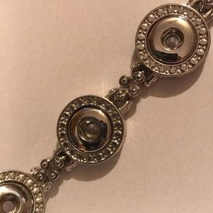 Charm bracelet